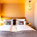 - The Niu, Flux By Ihg