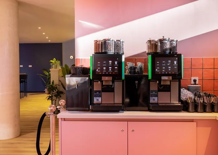 - The Niu, Flux By Ihg Отель