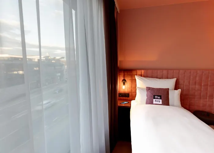 - The Niu, Flux By Ihg