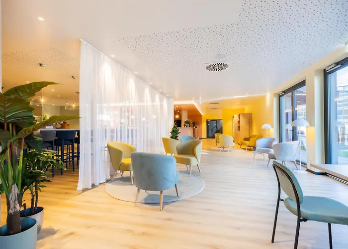 - The Niu, Flux By Ihg Отель