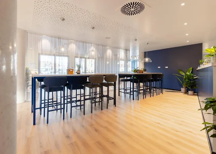 - The Niu, Flux By Ihg