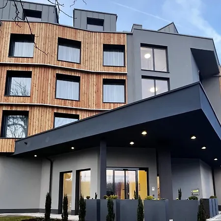 - The Niu, Flux By Ihg Passau