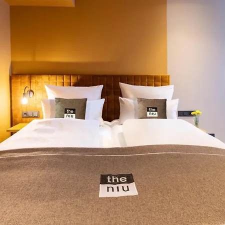 - The Niu, Flux By Ihg 3*