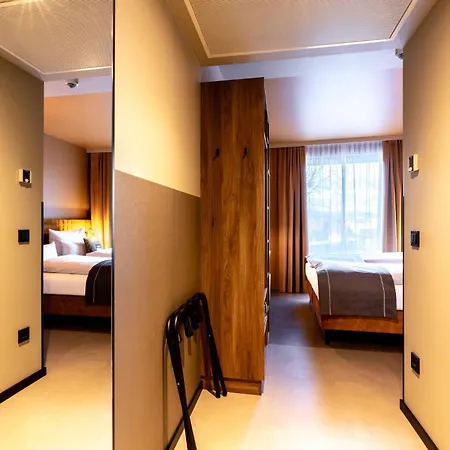 - The Niu, Flux By Ihg Passau