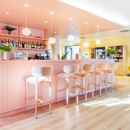 - The Niu, Flux By Ihg 3*