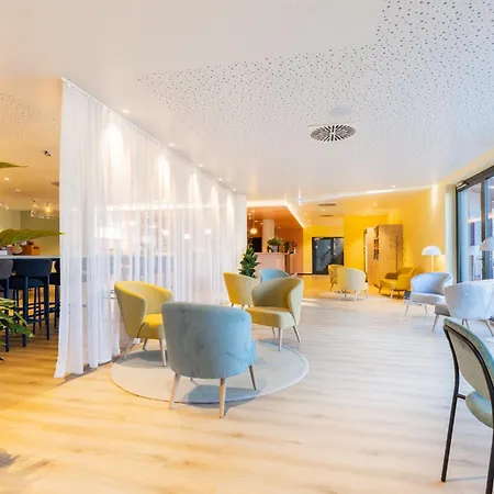 - The Niu, Flux By Ihg Hotel