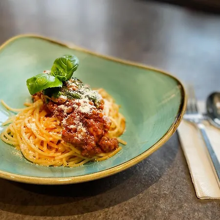 - The Niu, Flux By Ihg Hotel 3*