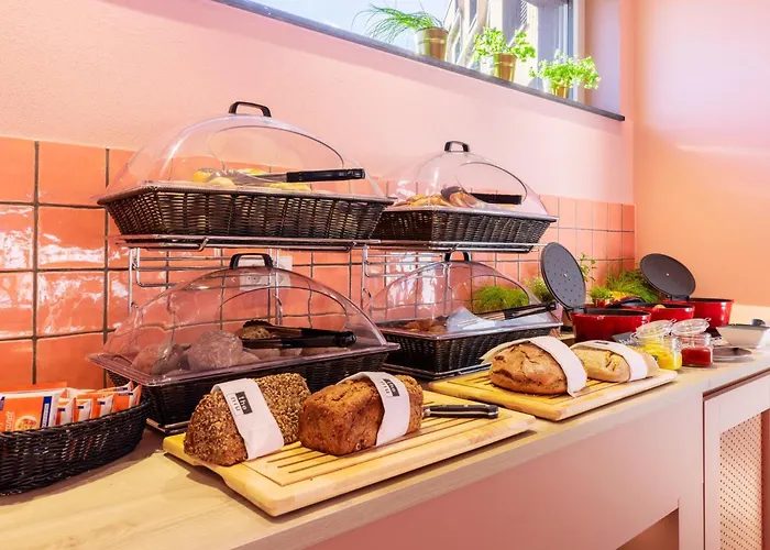 - The Niu, Flux By Ihg 3*