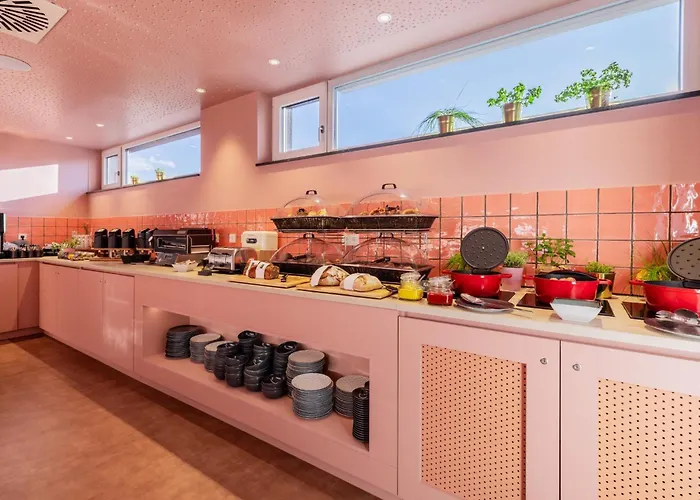 - The Niu, Flux By Ihg Hotel